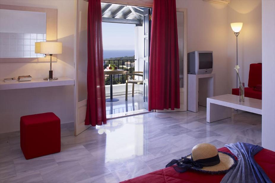 Atrium Of Alonissos Hotell Patitírion Eksteriør bilde